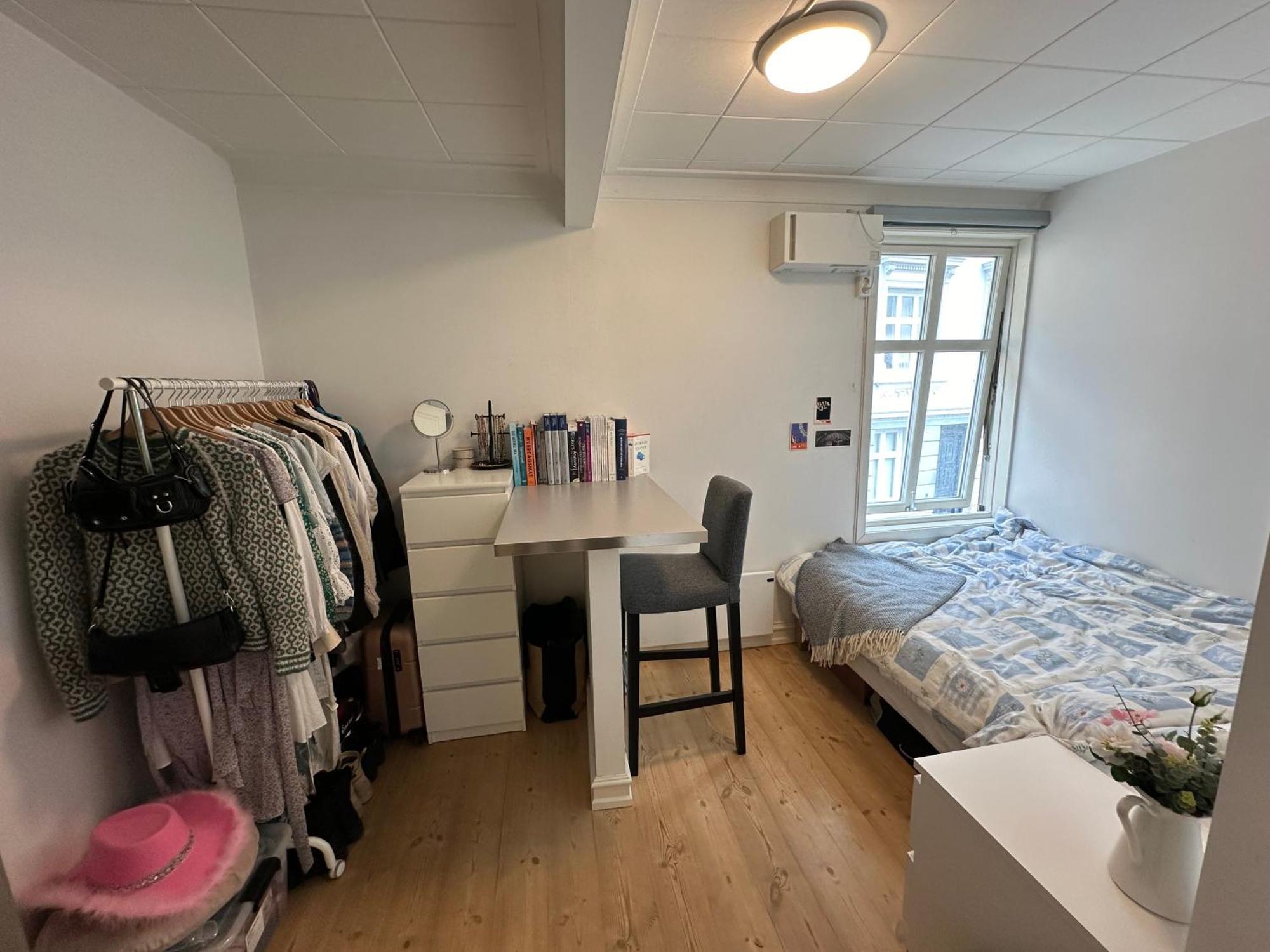 Sjarmerende Bolig Like Ved Togstasjonen Apartamento Bergen Exterior foto