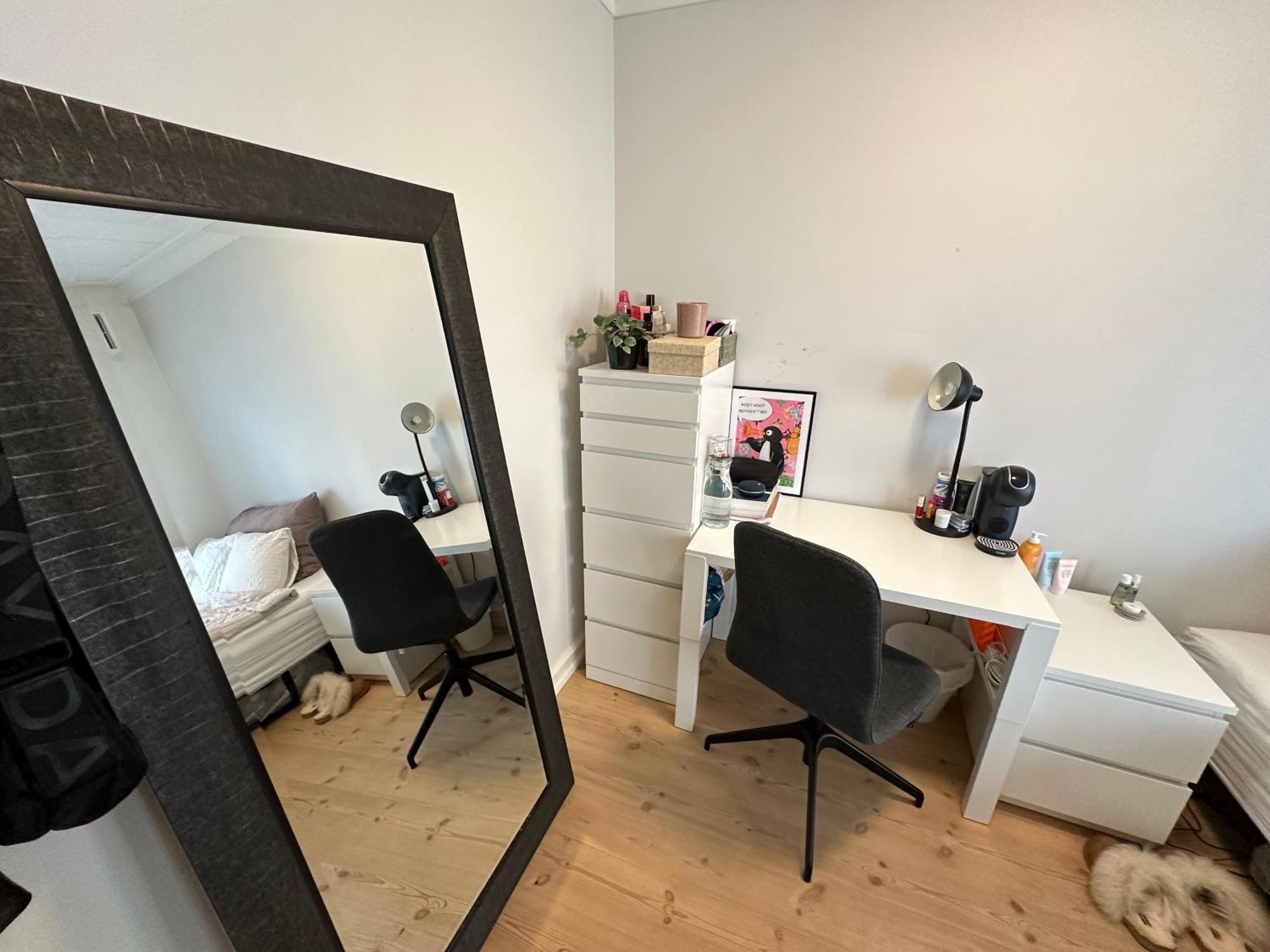 Sjarmerende Bolig Like Ved Togstasjonen Apartamento Bergen Exterior foto