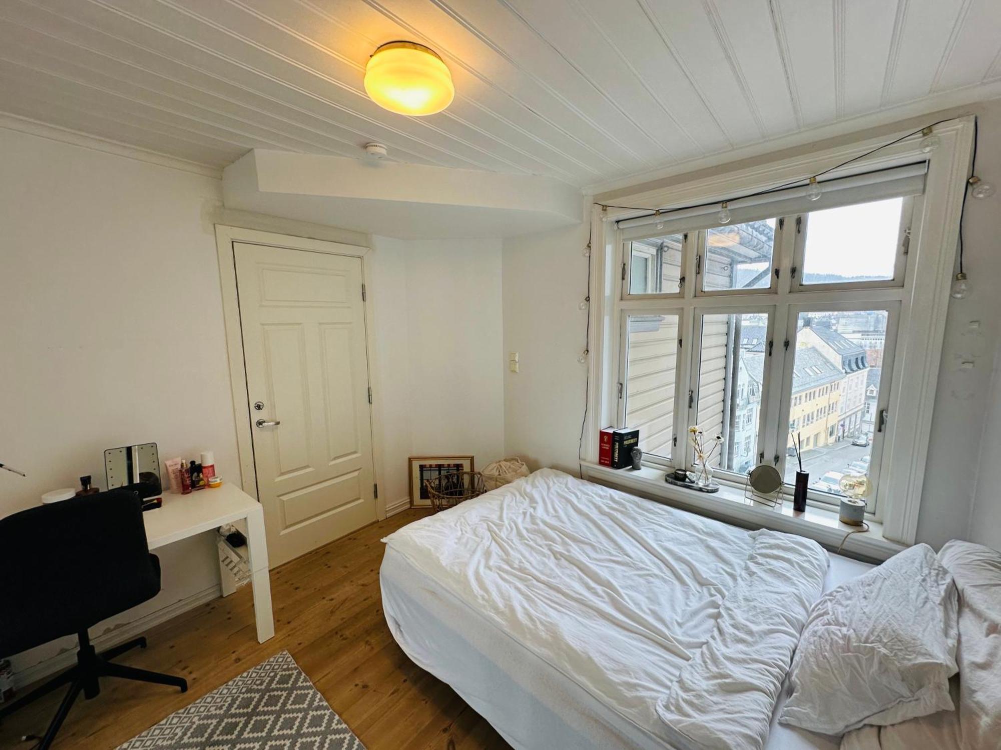 Sjarmerende Bolig Like Ved Togstasjonen Apartamento Bergen Exterior foto