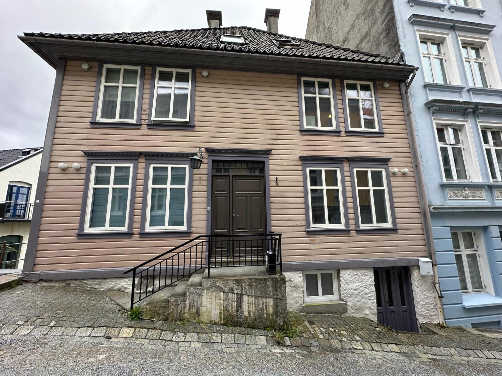 Sjarmerende Bolig Like Ved Togstasjonen Apartamento Bergen Exterior foto
